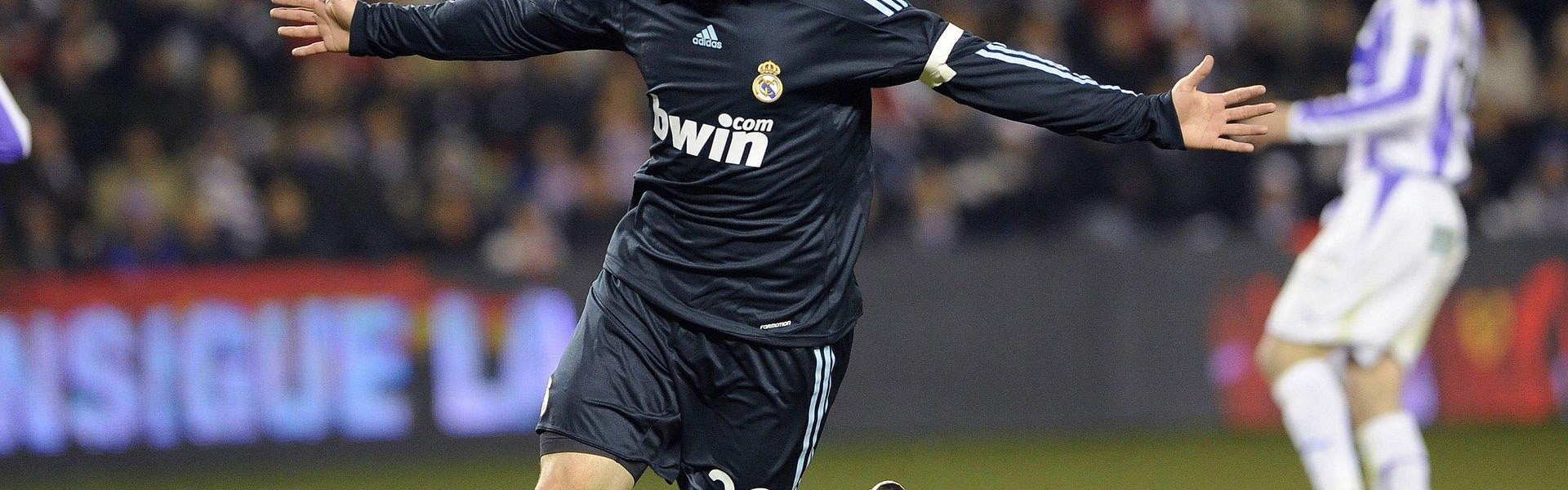 优直播-火箭队对上海大鲨鱼比赛详细回放与分析